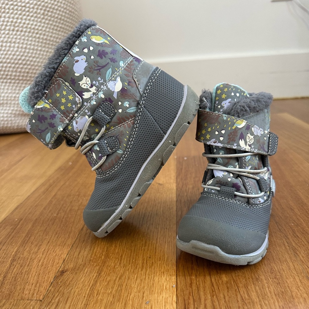 Like new, worn twice then outgrown. SKRGilman Winter waterproof insulated boot.